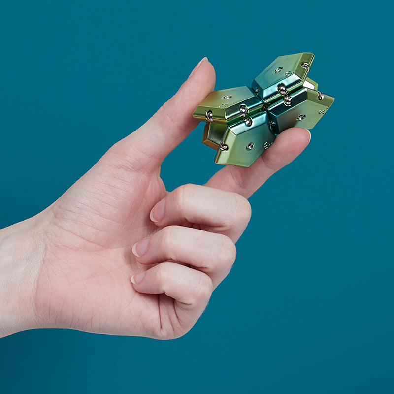 SPEKS. Geode Magnetic Fidget Toy - Chrome