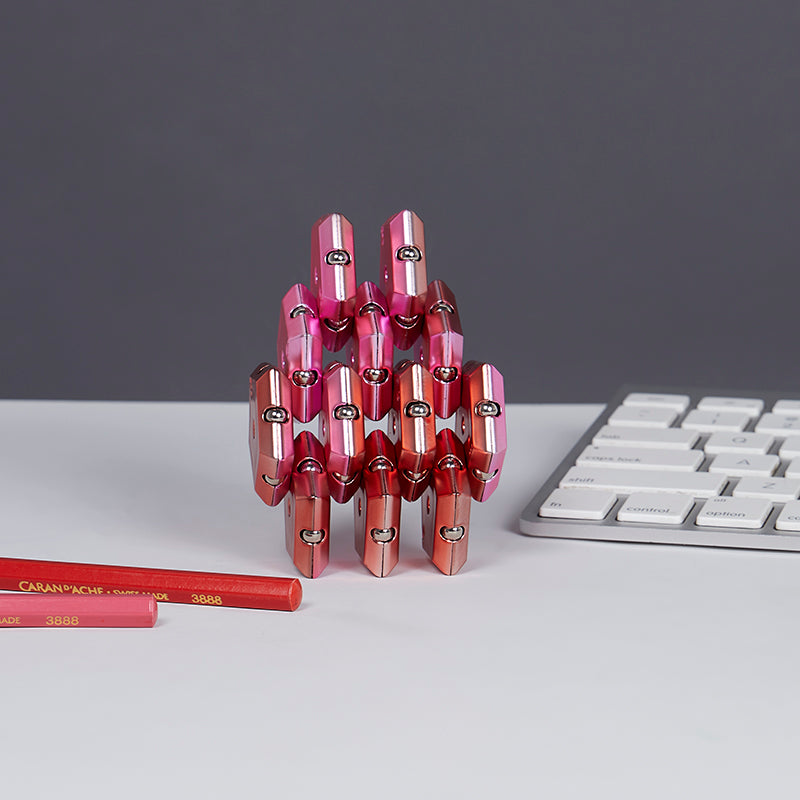 SPEKS. Geode Magnetic Fidget Toy - Chrome