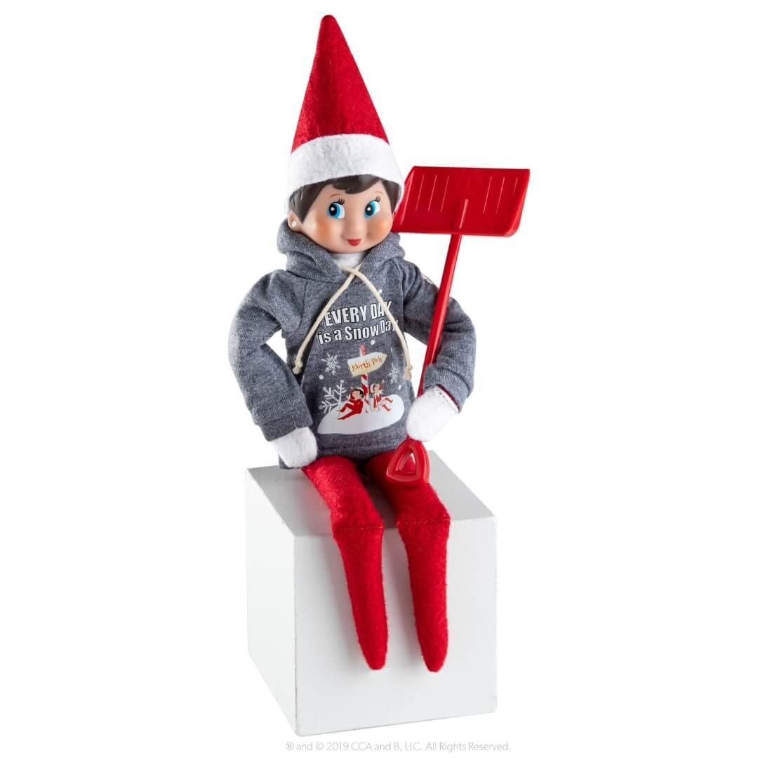 Claus-Couture-Collection-Snow-Day-Shovel-n-Play-Set