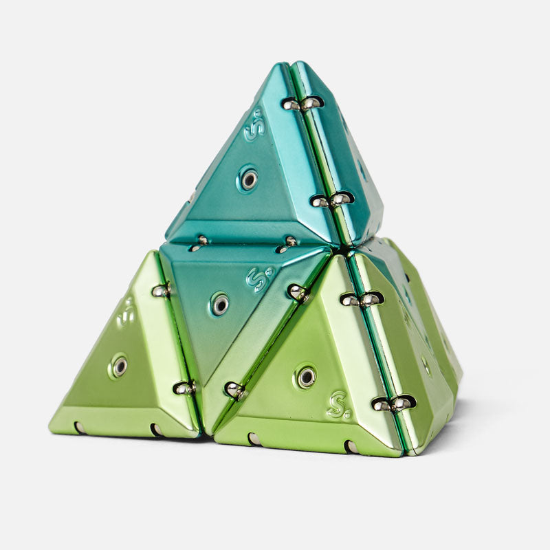 Speks Geode magnetic fidget pyramid desk toy chrome green